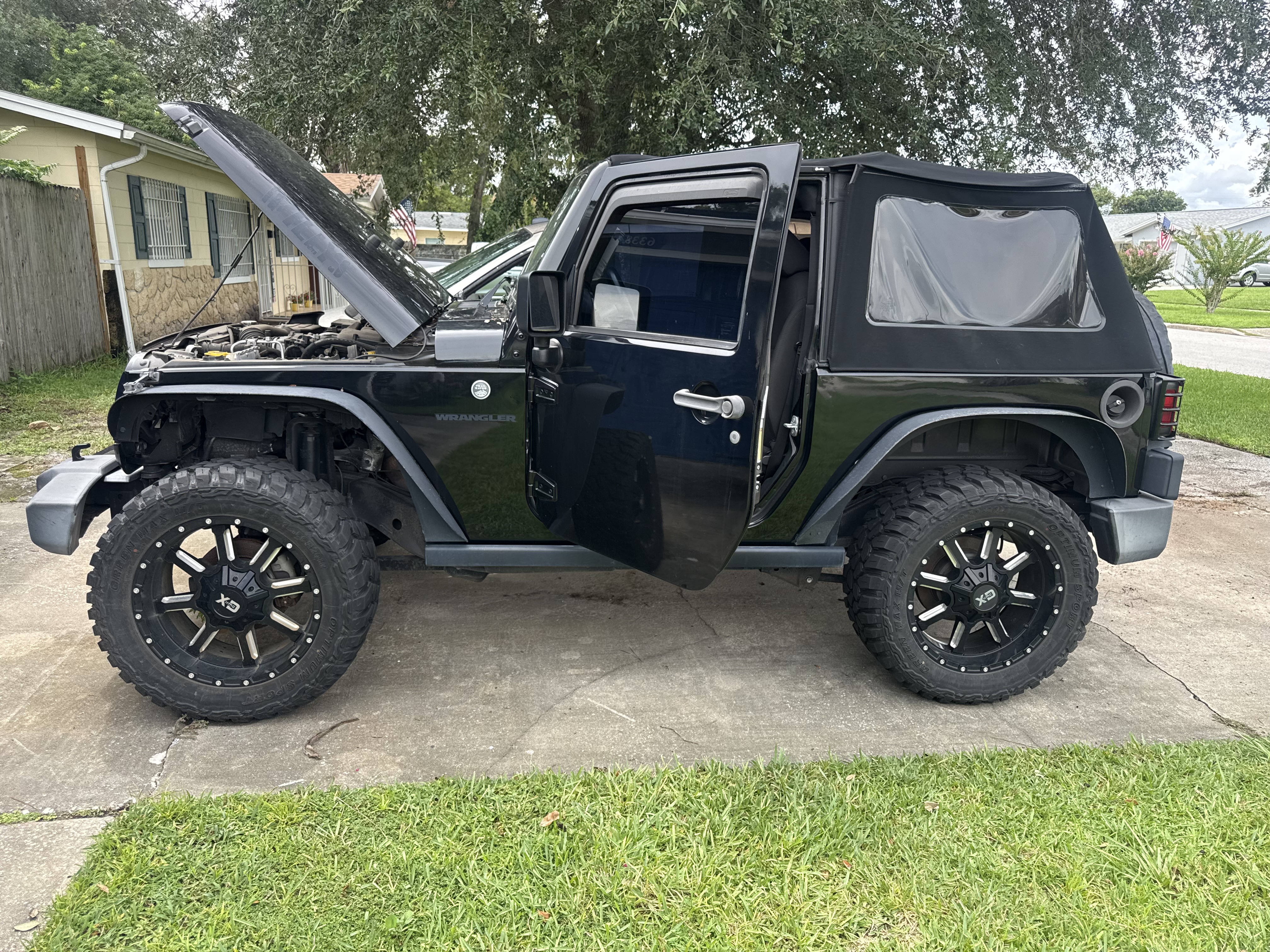 Used 2015 Jeep Wrangler Sport AWD/4WD image 8