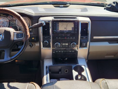 Used 2011 RAM 2500 Longhorn image 10