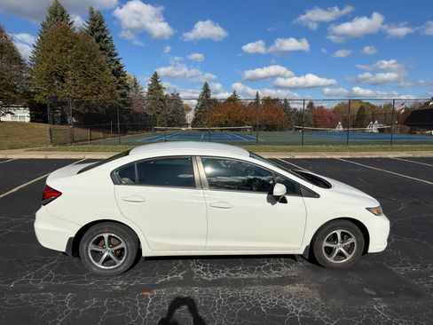 Used 2015 Honda Civic SE image 1