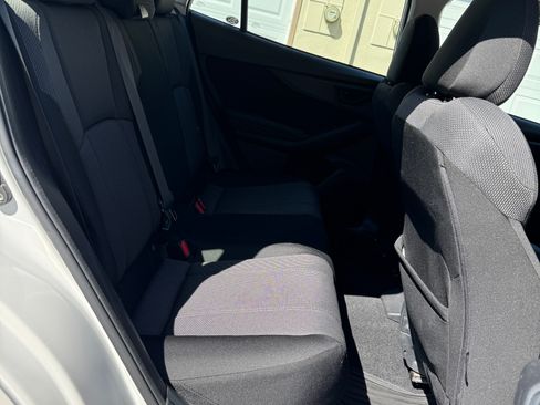 Used 2017 Subaru Impreza 2.0i Premium image 24