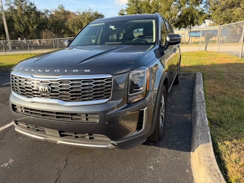 Used 2020 Kia Telluride EX image 4