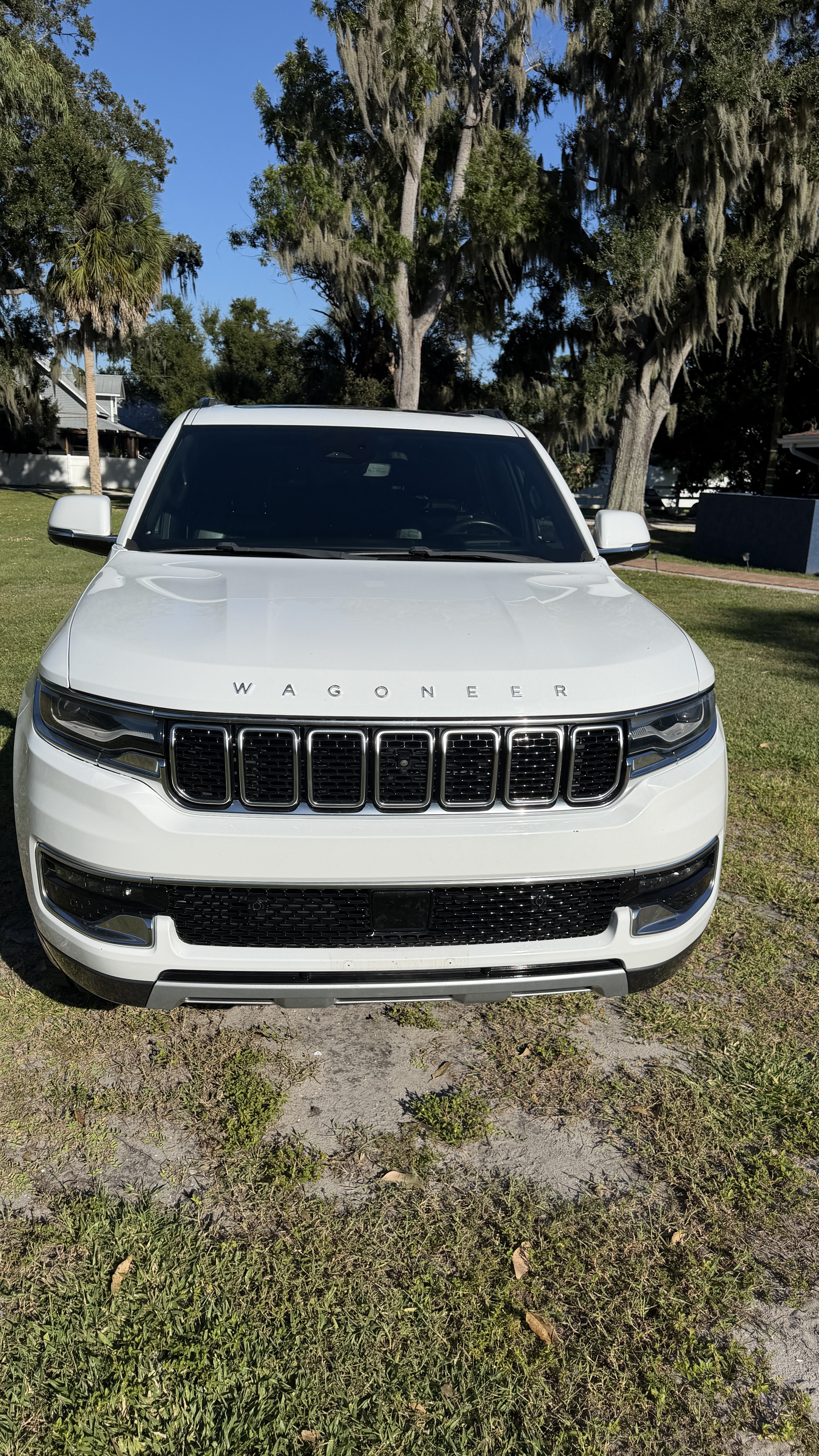 Used 2022 Jeep Wagoneer Series II w/ Convenience Group I RWD image 2