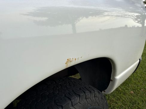 Used 2005 Dodge Ram 2500 Truck SLT image 16