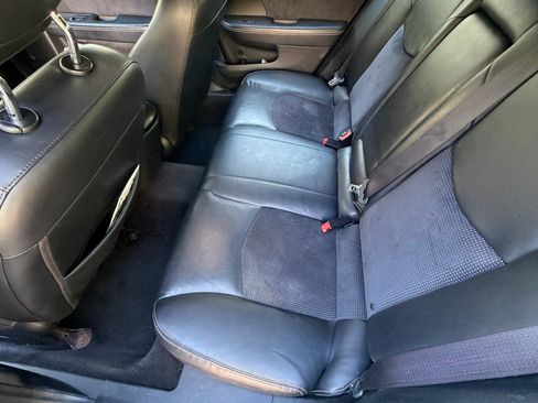 Used 2011 Chrysler 200 S FWD image 16