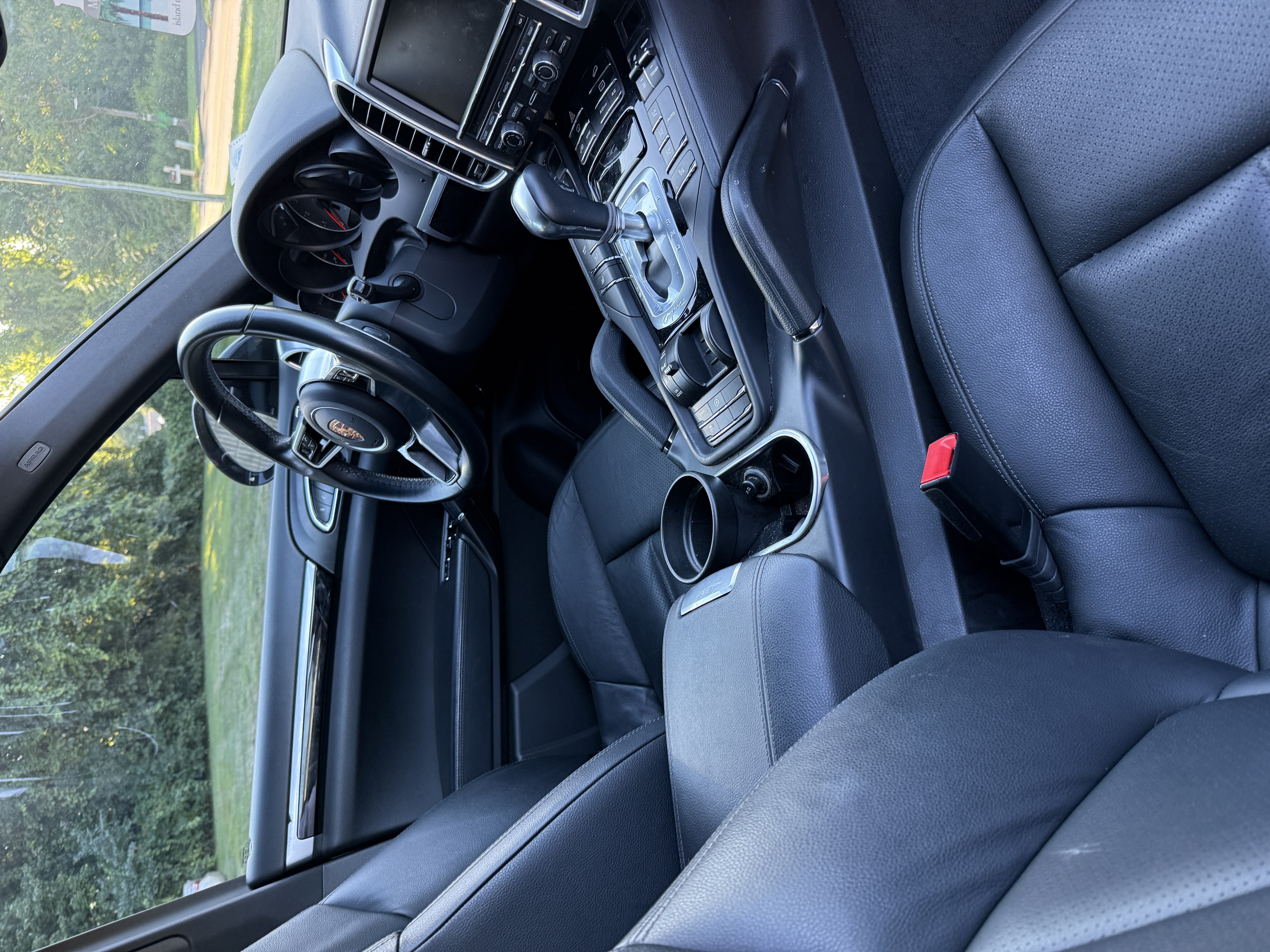 Used 2015 Porsche Cayenne S AWD/4WD image 6