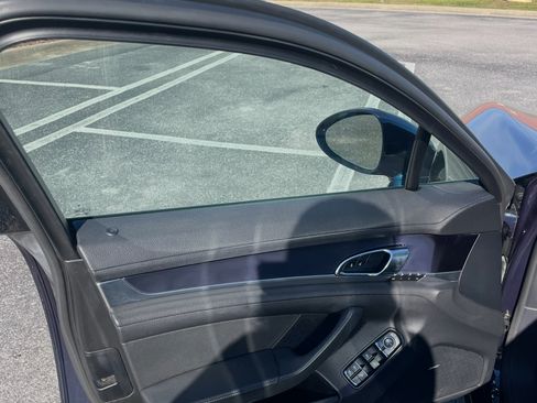 Used 2015 Porsche Panamera image 21