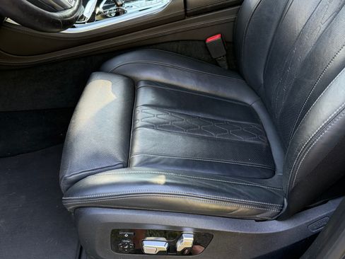 Used 2021 BMW X5 M50i w/ Executive Package image 10