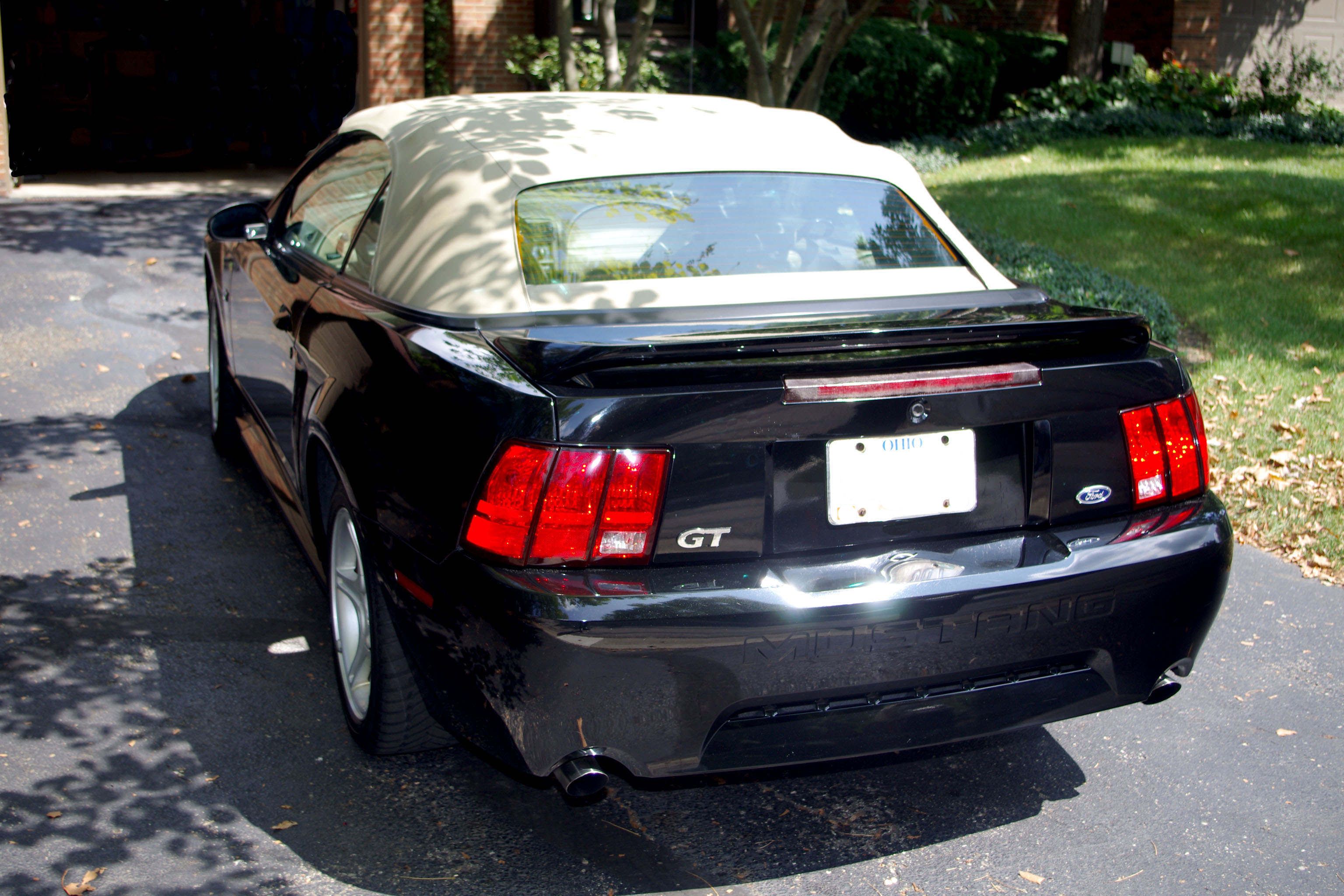 Used 2000 Ford Mustang GT RWD image 8
