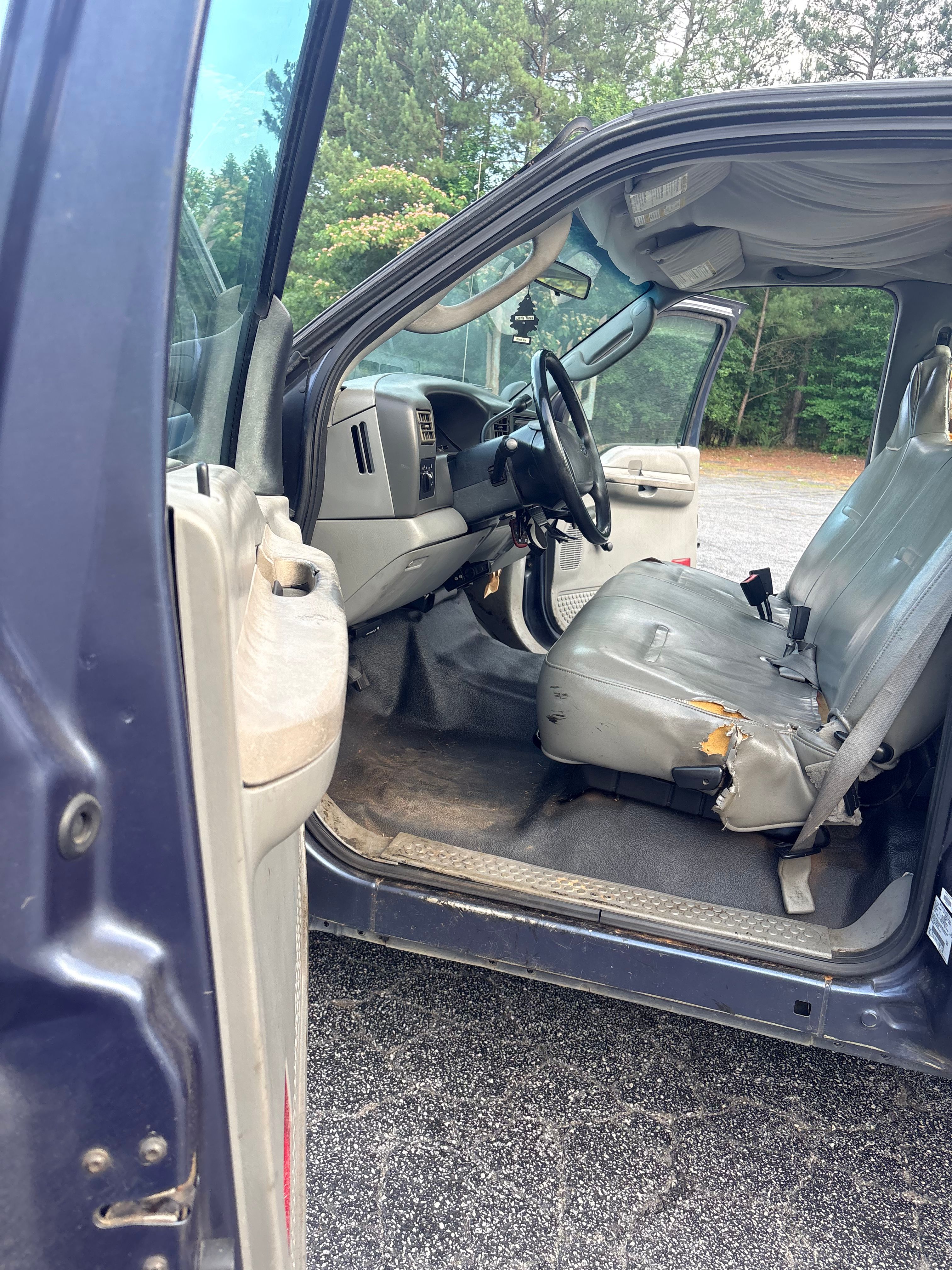 Used 2004 Ford F250 XL RWD image 12