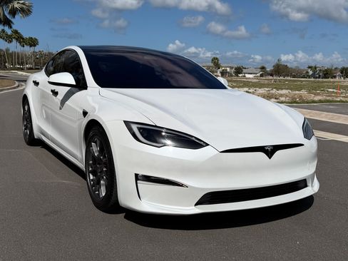 Used 2024 Tesla Model S Plaid image 1