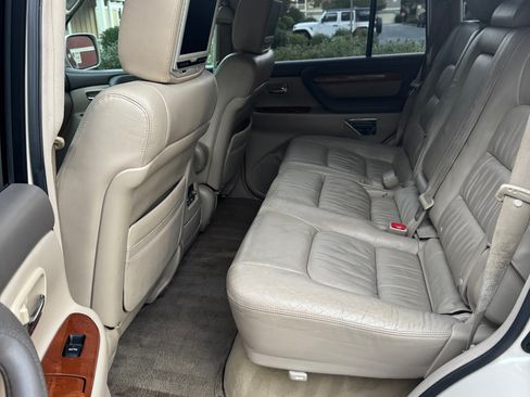 Used 2006 Lexus LX 470 4WD image 9