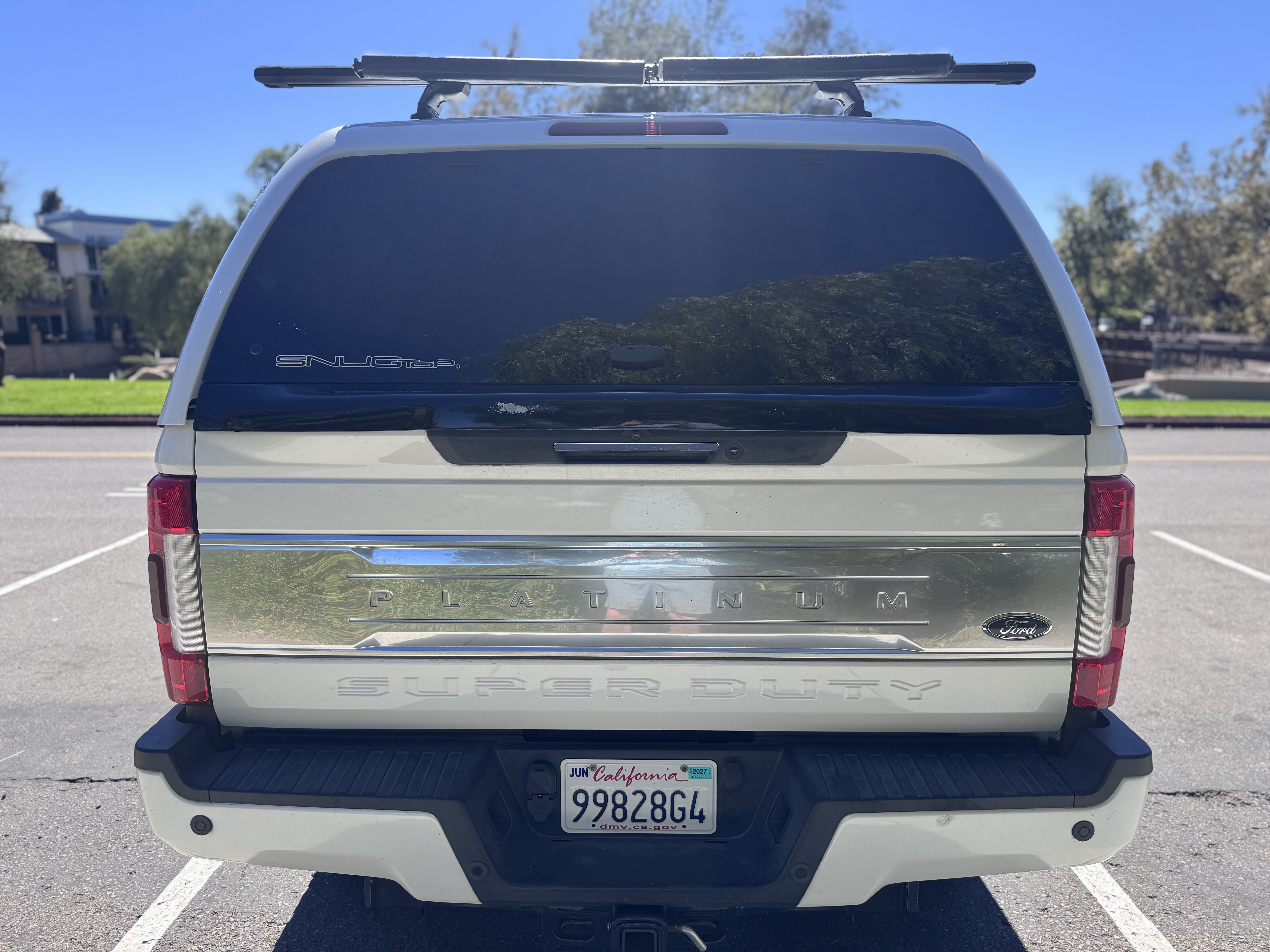Used 2018 Ford F350 Platinum w/ Platinum Ultimate Package AWD/4WD image 5