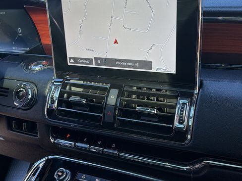 Used 2018 Lincoln Navigator Reserve w/ Technology Package image 20