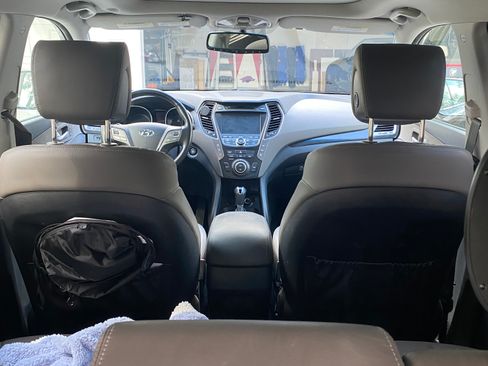 Used 2016 Hyundai Santa Fe SE w/ Option Group 03 image 8