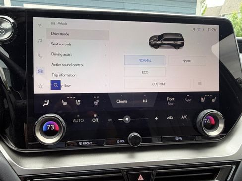 Used 2025 Lexus TX 500h AWD w/ Technology Package image 8