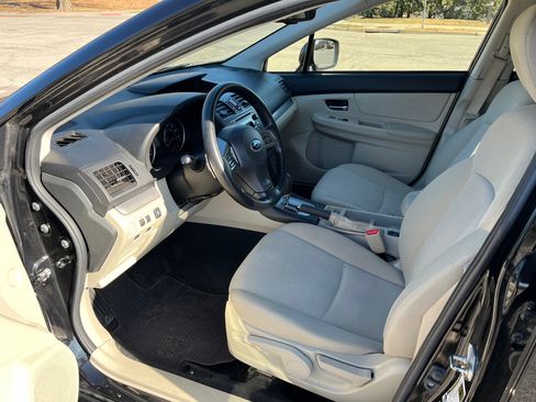 Used 2014 Subaru Crosstrek 2.0i Premium image 10