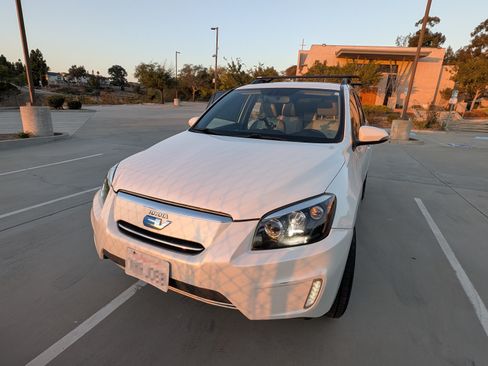 Used 2014 Toyota RAV4 EV image 13