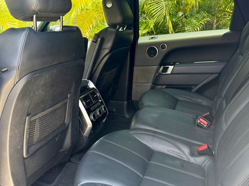 Used 2014 Land Rover Range Rover Sport HSE AWD/4WD image 10