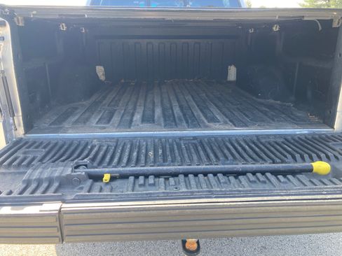 Used 2012 Ford F150 FX4 w/ FX Luxury Pkg image 19