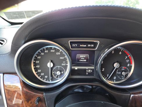 Used 2013 Mercedes-Benz GL 550 4MATIC image 8