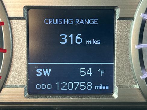 Used 2018 Toyota 4Runner SR5 Premium image 16