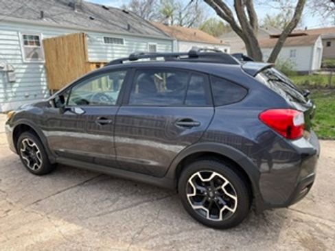 Used 2017 Subaru Crosstrek 2.0i Limited AWD/4WD image 2