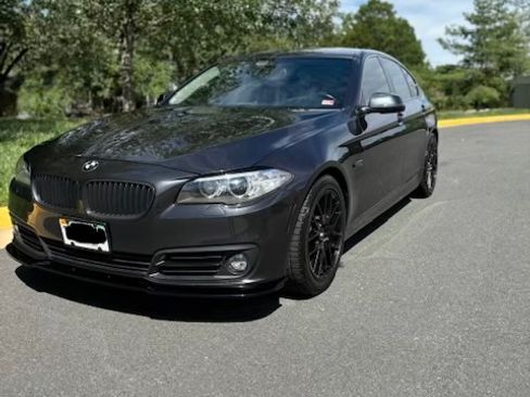 Used 2016 BMW 528i xDrive Sedan AWD/4WD image 4