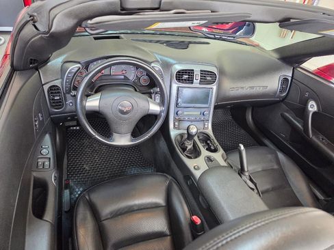 Used 2006 Chevrolet Corvette Convertible w/ Preferred Equipment Group image 4