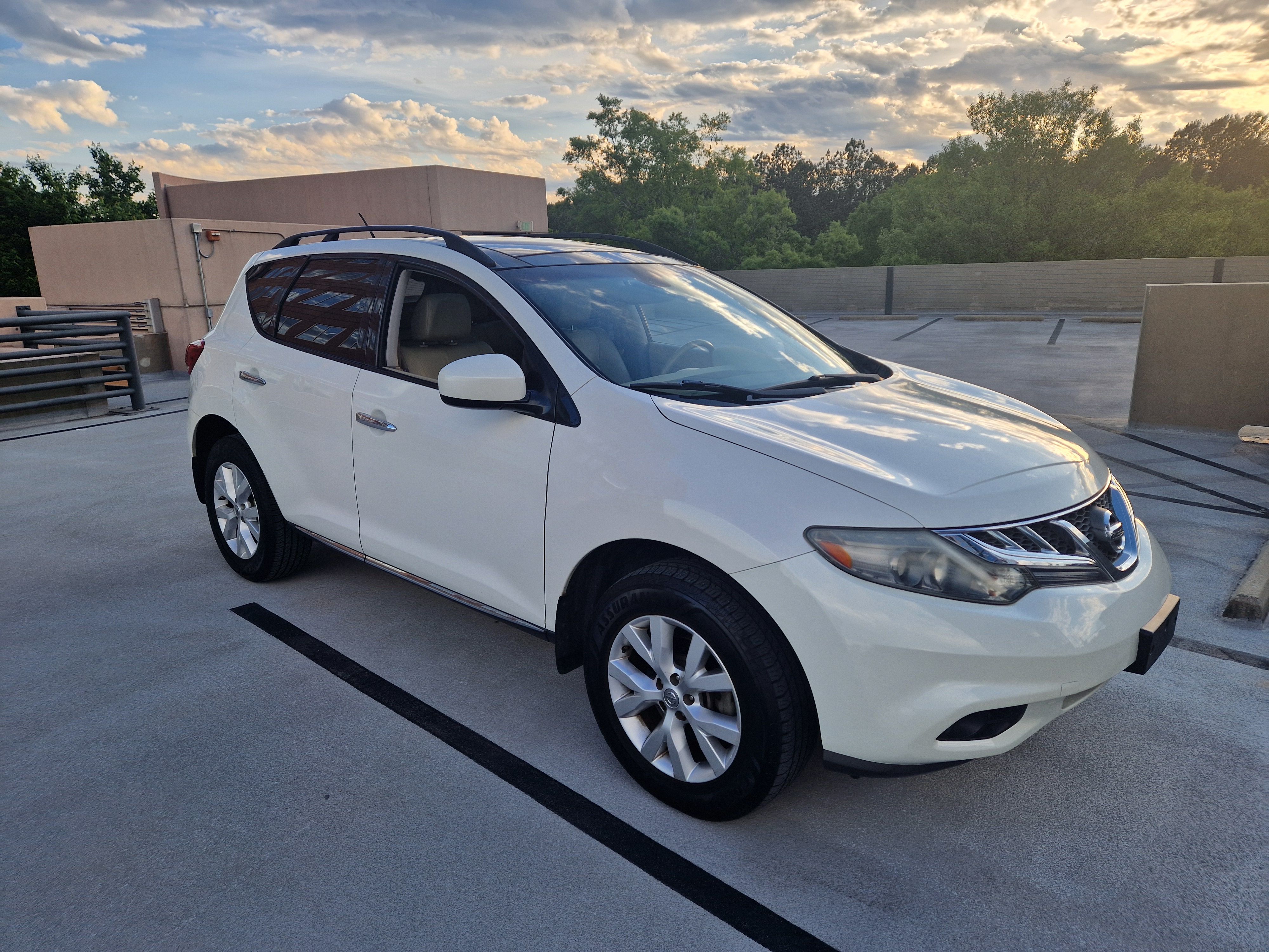 Used 2014 Nissan Murano SL w/ Navigation Package FWD image 4