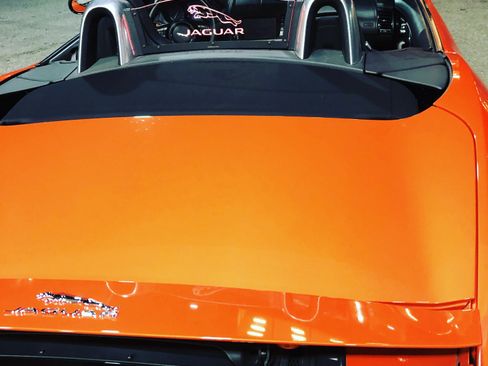 Used 2014 Jaguar F-TYPE S image 19