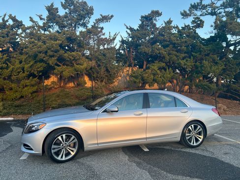 Used 2017 Mercedes-Benz S 550 4MATIC Sedan image 4