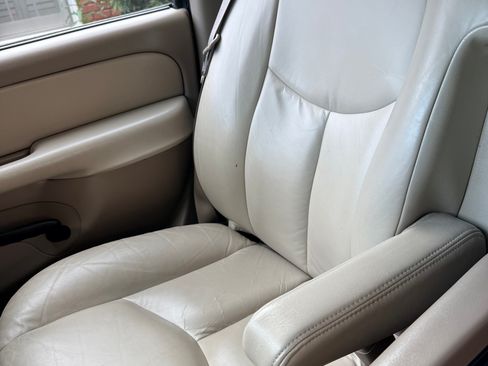 Used 2003 Chevrolet Tahoe Z71 AWD/4WD image 25