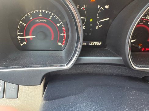 Used 2012 Toyota Highlander Limited image 6