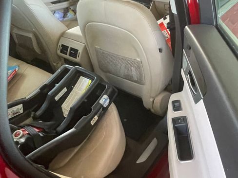 Used 2020 Jaguar XF Prestige image 13