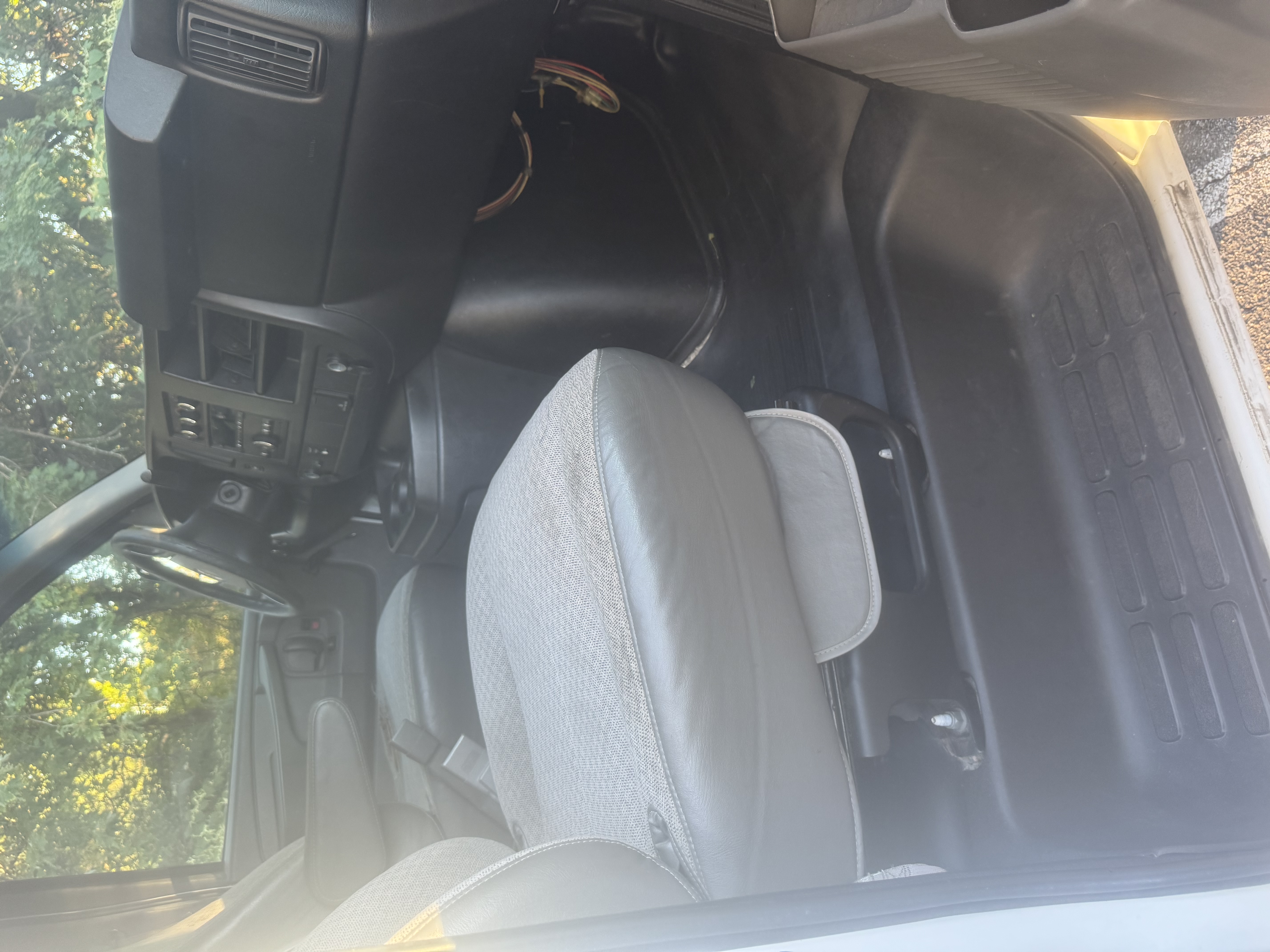 Used 2015 GMC Savana 2500 RWD image 13