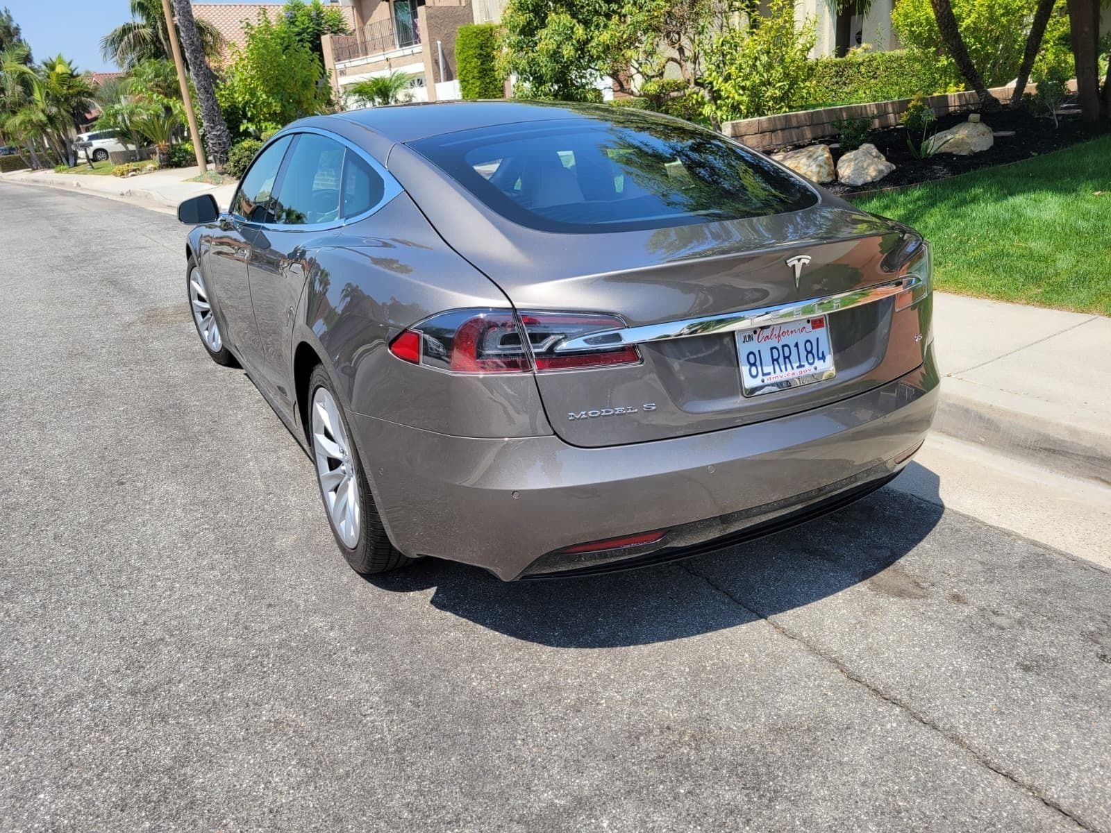 Used 2016 Tesla Model S 75 RWD image 2