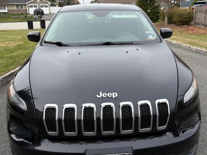 Used 2016 Jeep Cherokee Sport w/ Cold Weather Group