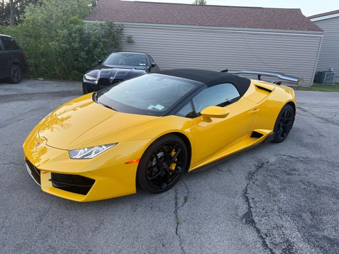Used 2017 Lamborghini Huracan LP 580-2 RWD image 12
