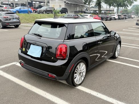 Used 2024 MINI Cooper SE FWD image 5