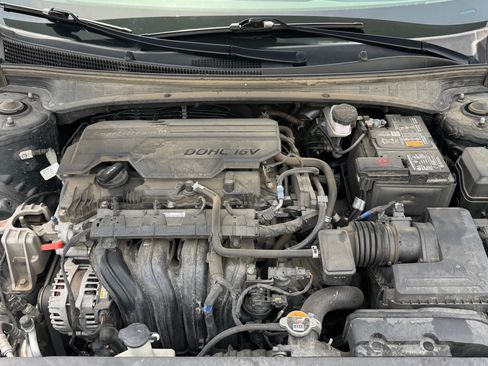 Used 2023 Hyundai Elantra SEL w/ Convenience Package FWD image 16