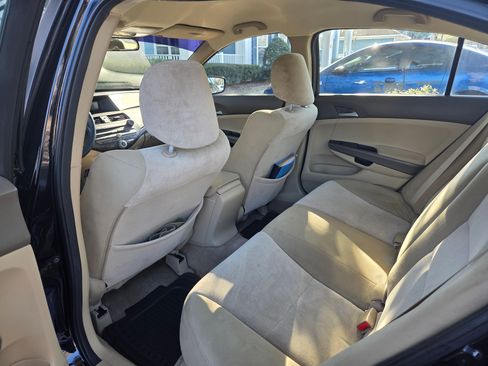 Used 2010 Honda Accord LX image 2