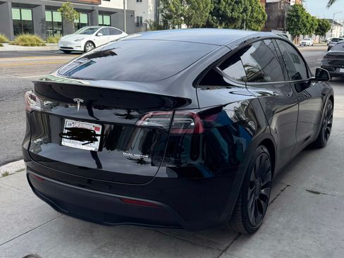 Used 2021 Tesla Model Y Performance image 2