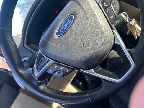 Used 2015 Ford Fusion SE w/ Equipment Group 202A image 23