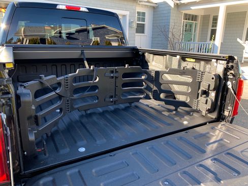 Used 2018 Ford F150 Platinum w/ Equipment Group 701A Luxury image 13