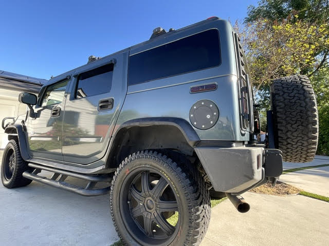 Used 2005 HUMMER H2 w/ Preferred Equipment Group AWD/4WD image 14