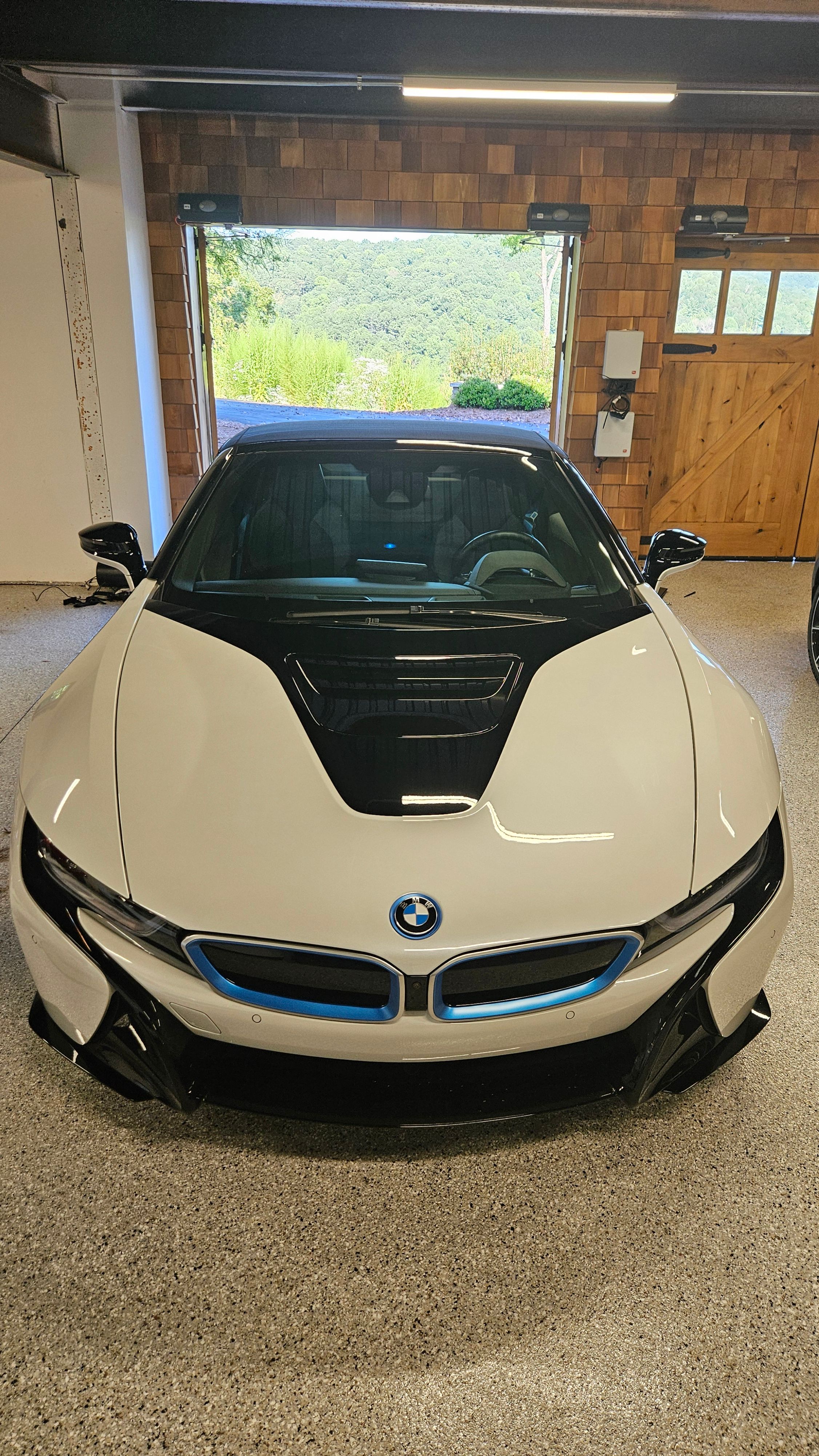 Used 2019 BMW i8 Roadster AWD/4WD image 21