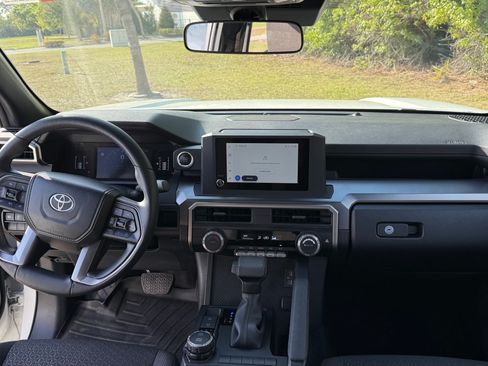 Used 2025 Toyota 4Runner SR5 image 9