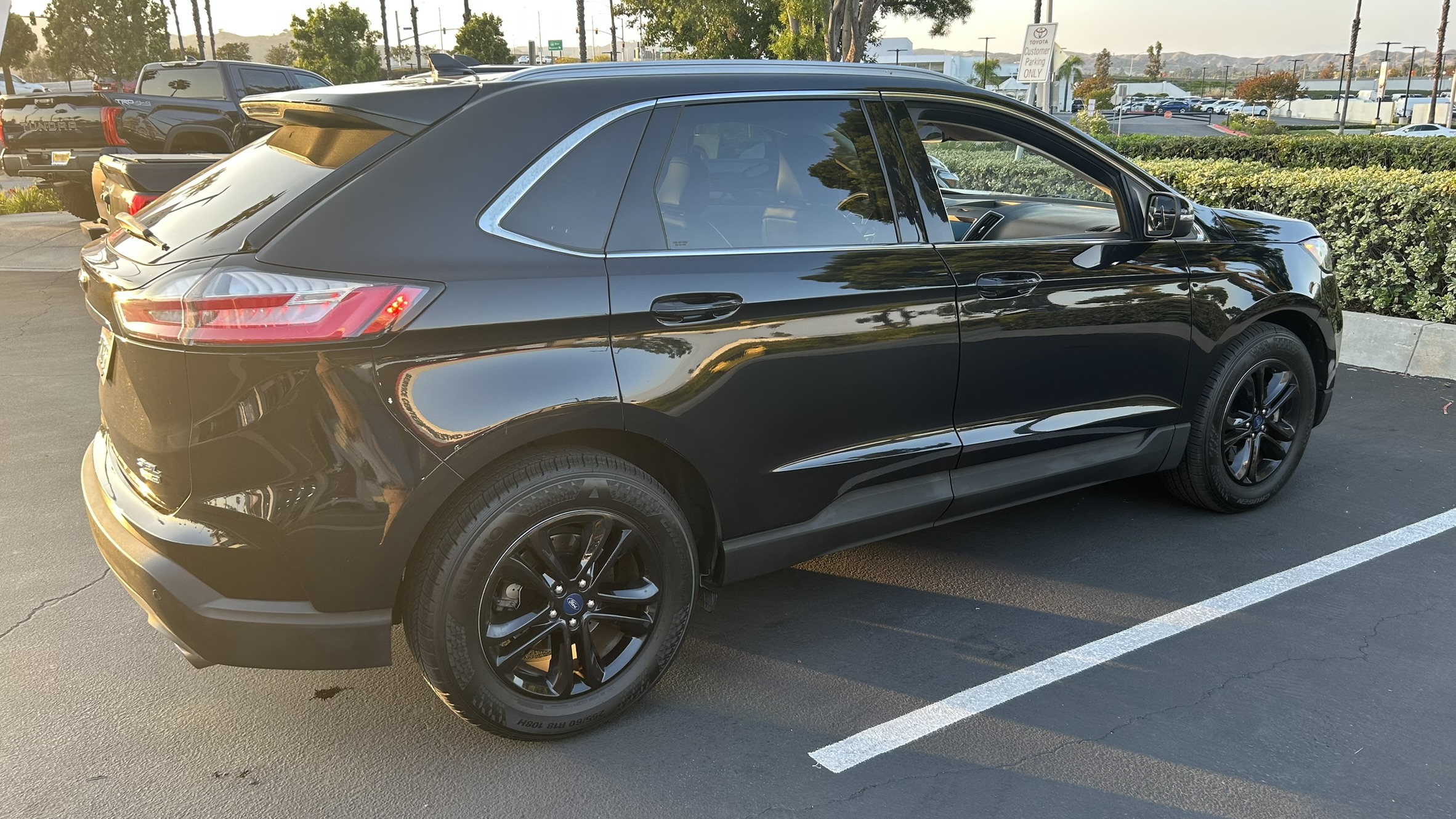 Used 2020 Ford Edge SEL AWD/4WD image 6