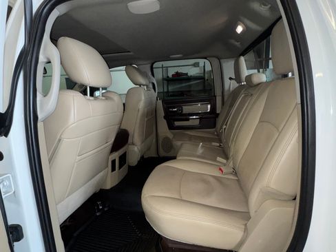 Used 2015 RAM 1500 Laramie w/ Convenience Group image 21