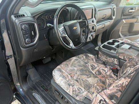Used 2019 Chevrolet Silverado 1500 LT w/ All-Star Edition AWD/4WD image 4